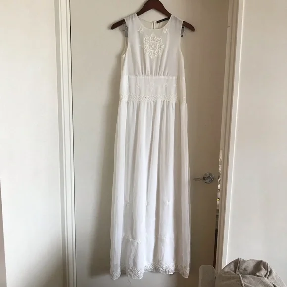 Zara | Dresses | Euc Zara White Embroidered Sleeveless Maxi Dress M | Poshmark Zara | Dresses | Euc Zara White Embroidered Sleeveless Maxi Dress M | Poshmark